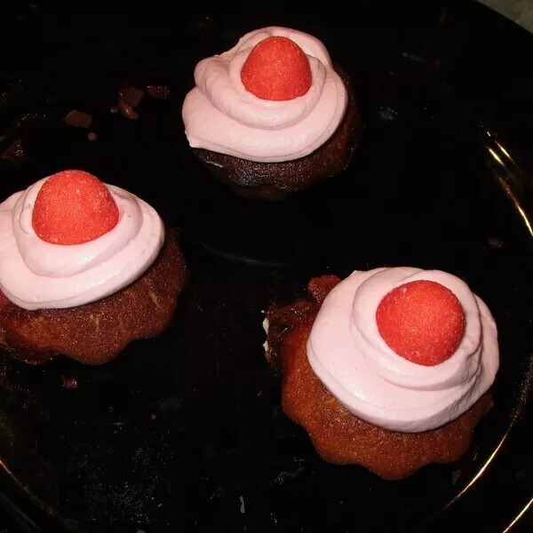 CUPCAKES FRAISES TAGADA