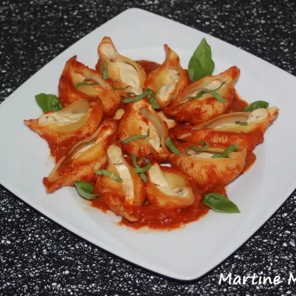 Conchiglioni farcis sur coulis de tomates sans cook'in