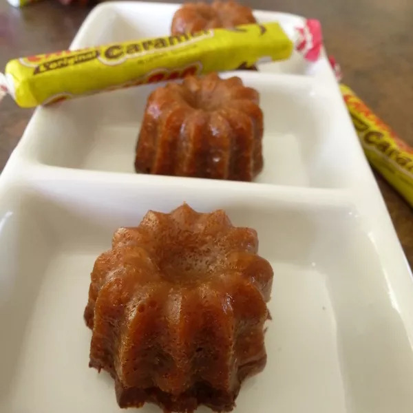 Mini-cannelés aux Carambars (pour 40 environ)