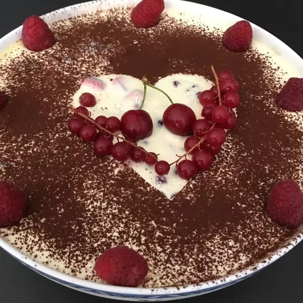 Tiramisu aux fruits rouges