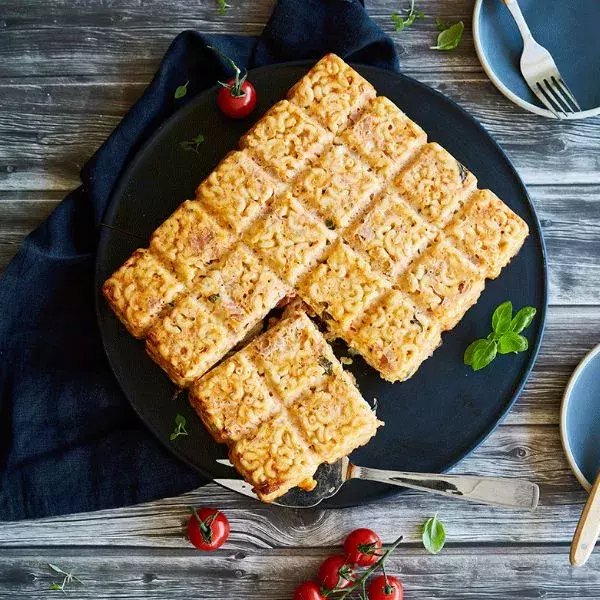 Gâteau de pâtes jambon tomate