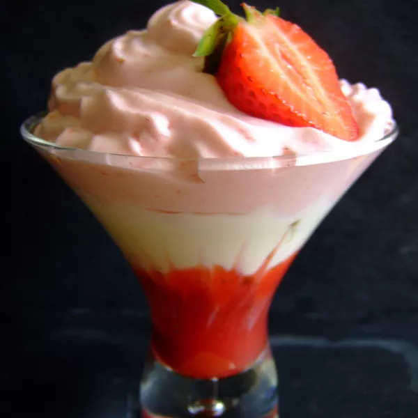 Mousse de fraises au fromage blanc