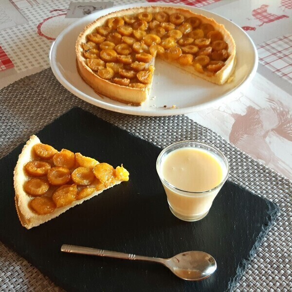 TARTE AUX PRUNES ET SA CREME ANGLAISE VANILLE