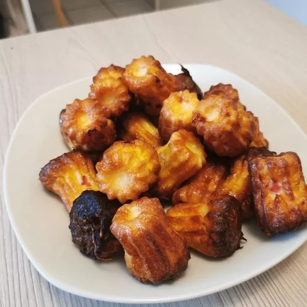 Cannelés bacon