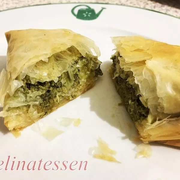 Spanakopitas ou feuilletés grecs épinards-féta