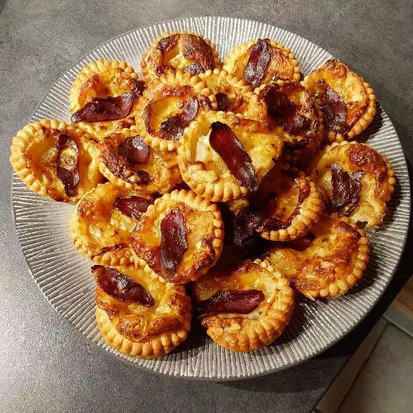 Tartelettes magret séché poire comté 