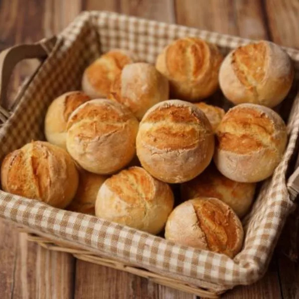 Petits pains blancs de table