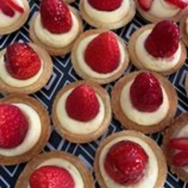 Mini Tartelettes Fraises ( crème diplomate)