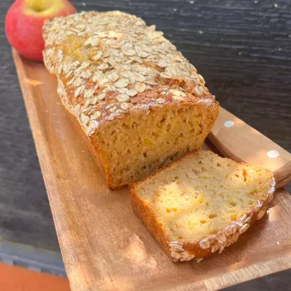 CAKE AUX POMMES  SANS MATIERES GRASSES