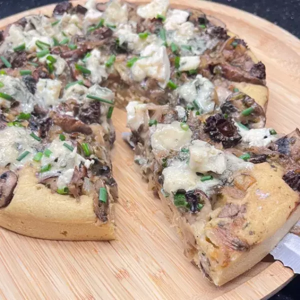 MA TARTE CHAMPIGNONS ROQUEFORT SANS GLUTEN