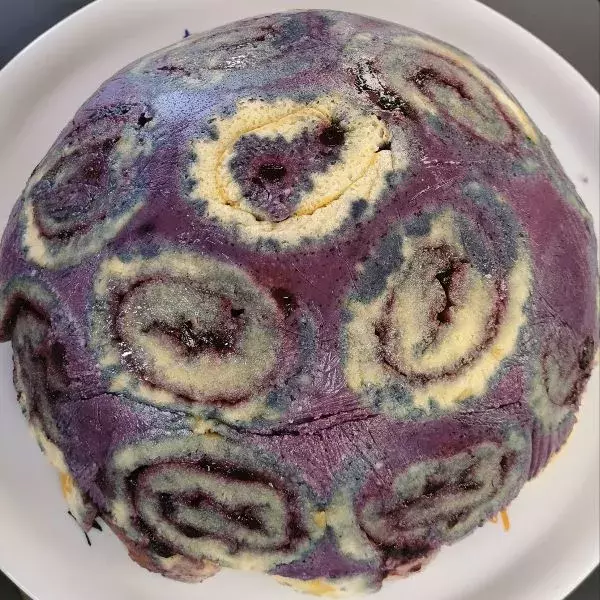 Bombe aux myrtilles (gâteau roulé)
