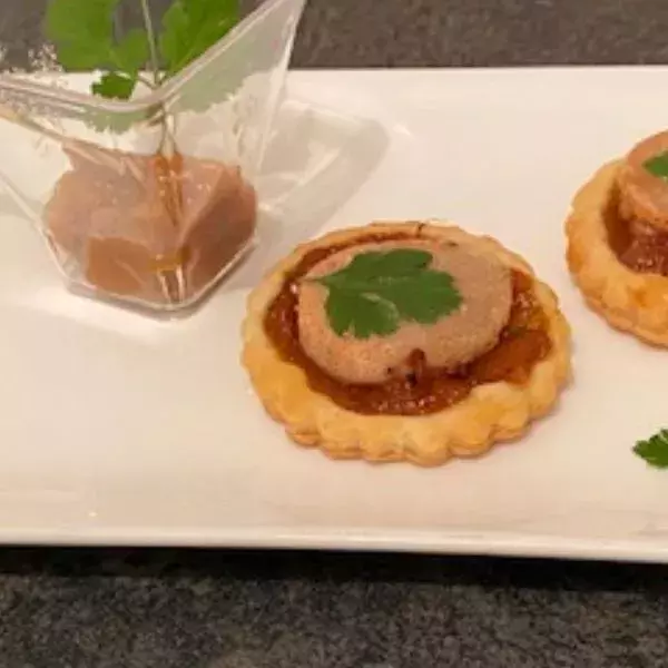 Tartelettes au boudin blanc, chutney de mangue