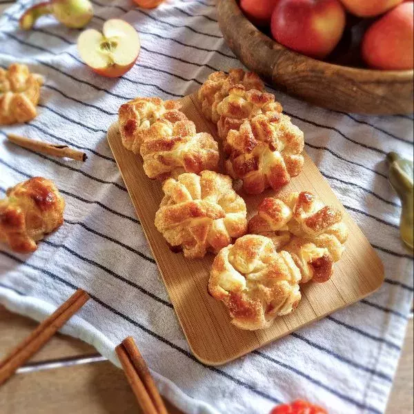 Feuilletées à la pomme 