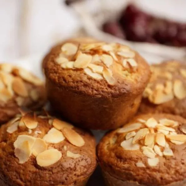 Muffins légers cerises/amandes