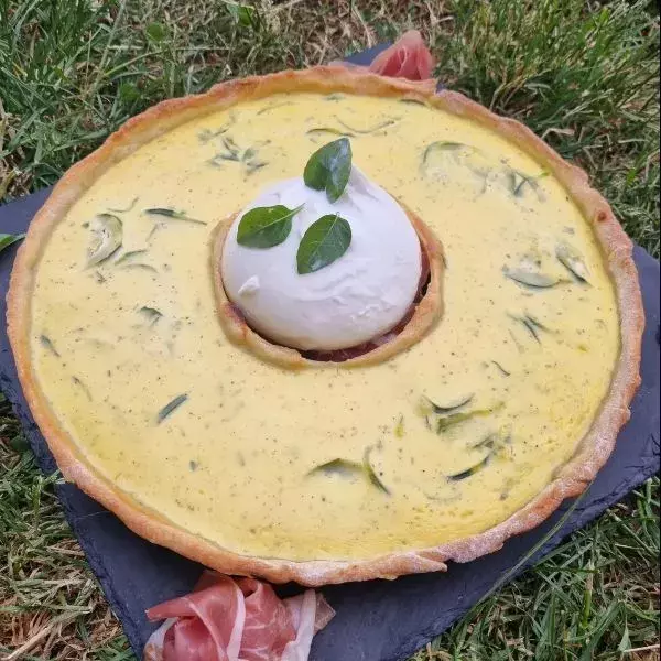 Tarte légère aux courgettes et à la burrata 😋 