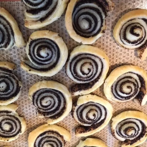 roulés feuilletés à la tapenade