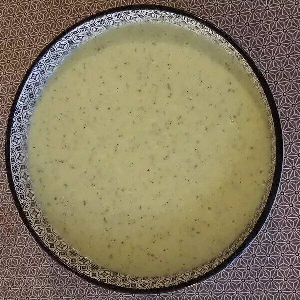 Velouté de courgettes et pommes de terre 