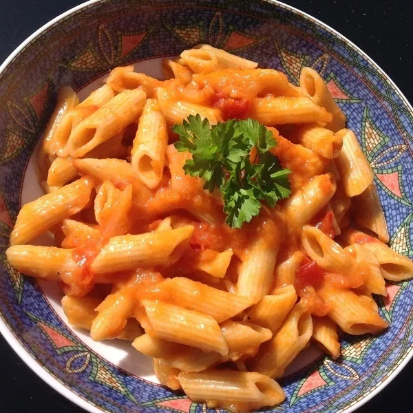 Mini penne 100% blé complet, sauce tomate/poivron (Dude)