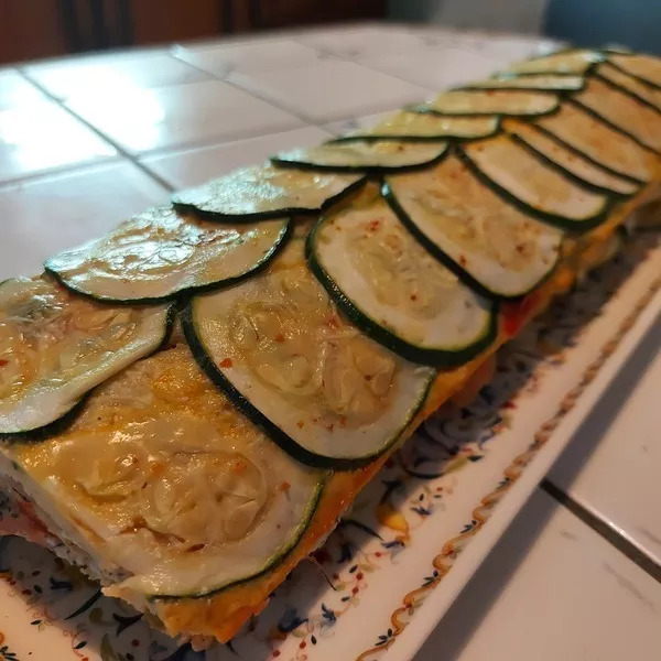 Roulé de courgettes et poivrons à la Ricotta et saumon fumé 