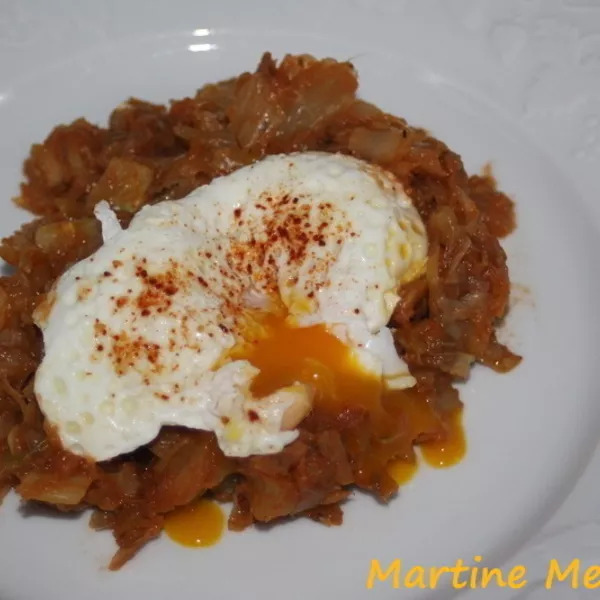 Oeufs pochés sur lit de fenouils confits