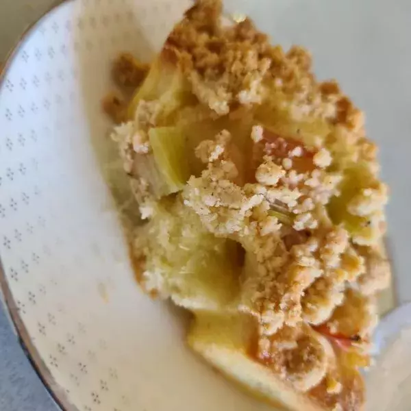 Carrés gourmands à la rhubarbe