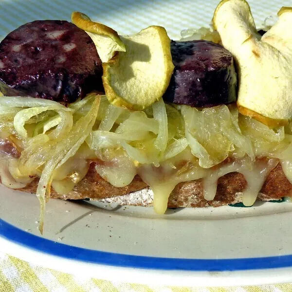 Tartines chaudes  « boudin noir – pomme »   l’effet Whaou !