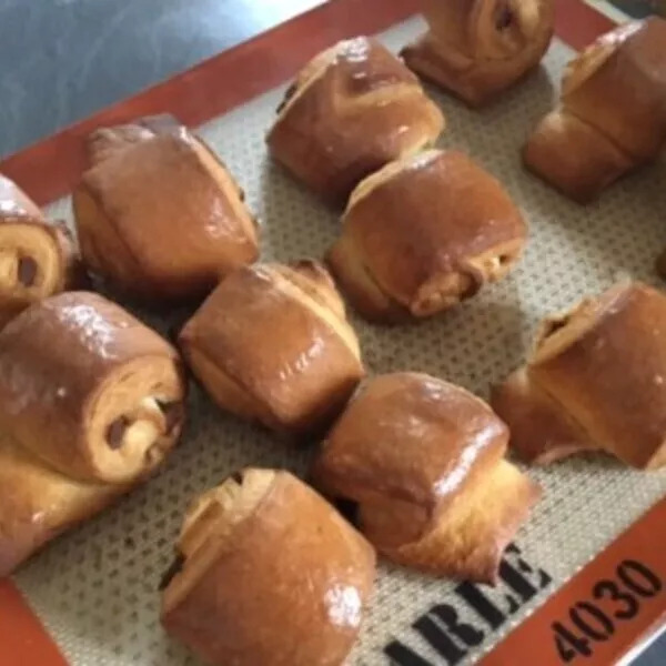 petit pains au chocolat