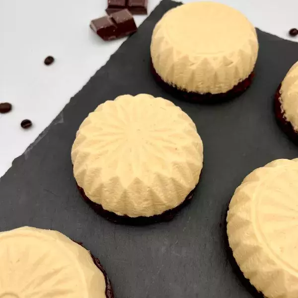 Mousse de Baileys et fondant au chocolat céramiques