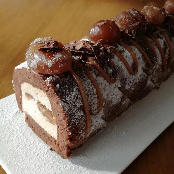 Bûche au chocolat et aux marrons avec ou sans gluten