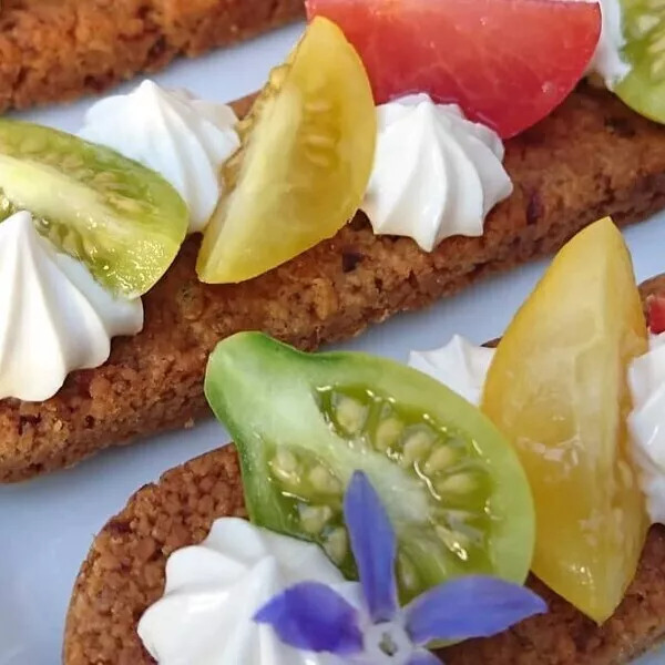 Sablés croquants aux tomates colorées