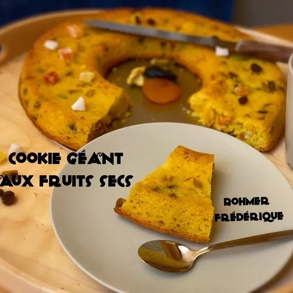 Cookie géant aux fruits secs 