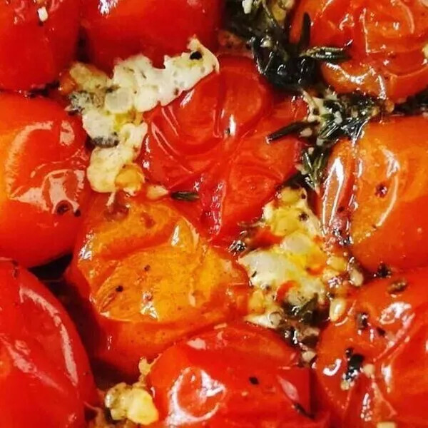 TARTE TATIN TOMATES EN CROUTE DE RIZ