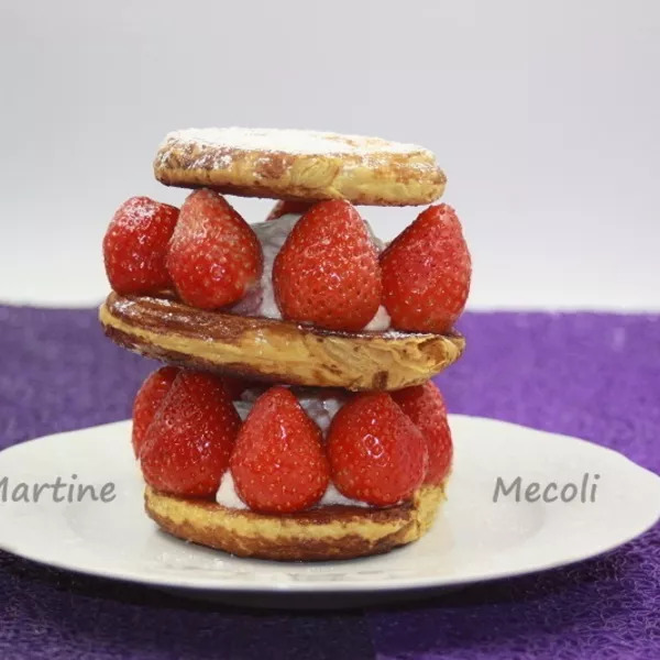 Mille-feuilles individuels aux fraises