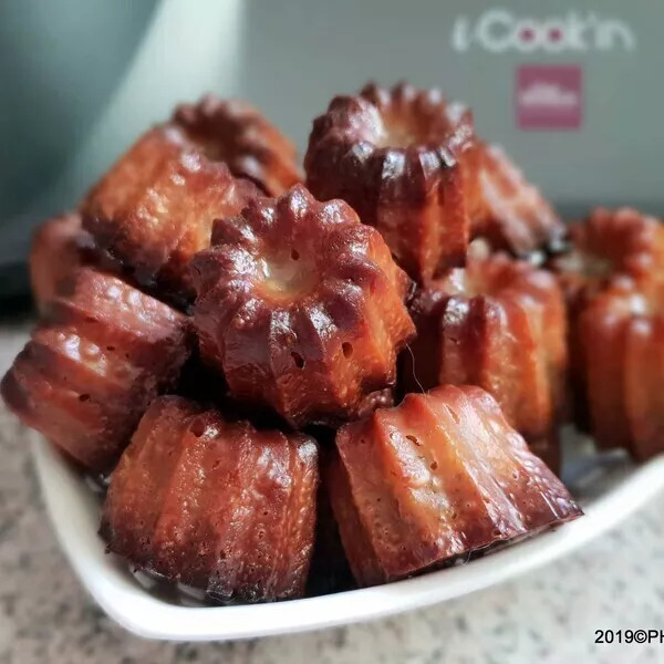 Mini-cannelés bordelais