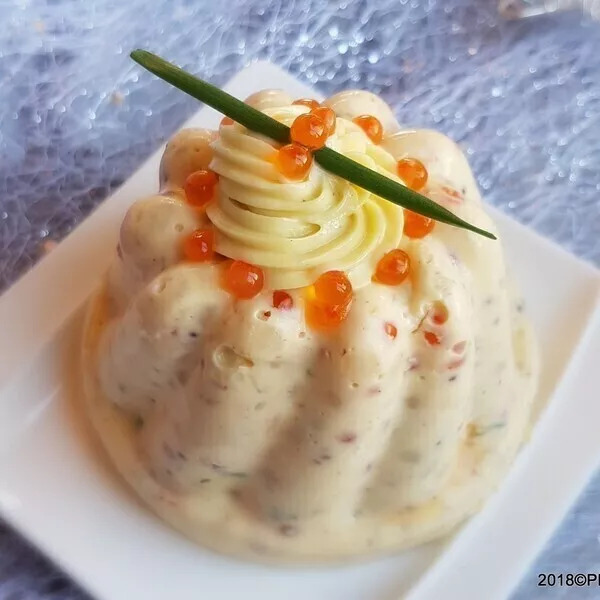 Kouglof aspic de perles et saumon mariné