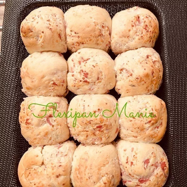 Petits pains au jambon et parmesan