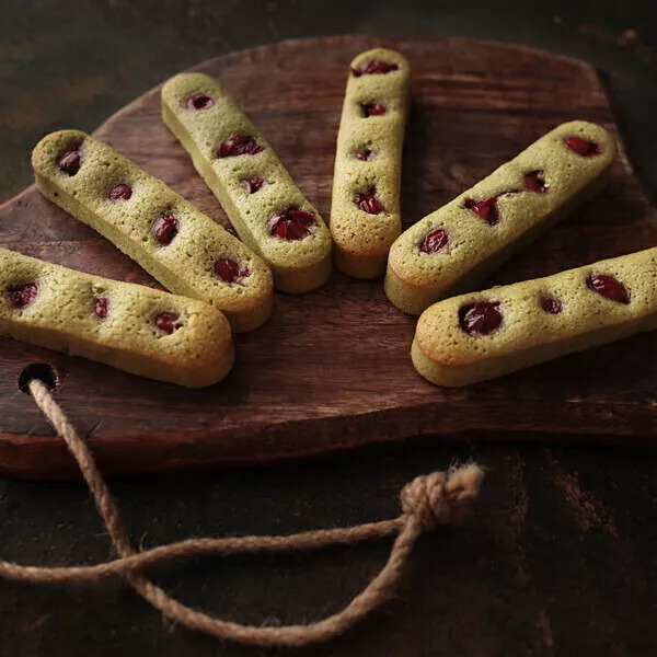 Financiers au Thé Matcha & Cerise Griotte