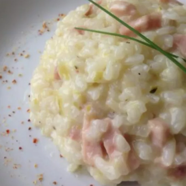 RISOTTO COURGETTES LARDONS ET PIMENT D'ESPELETTE