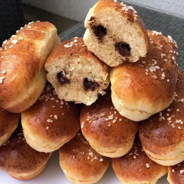 Petits pains au lait au chocolat