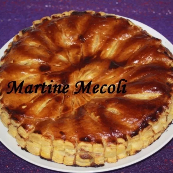 Galette des rois fourrée à la poire