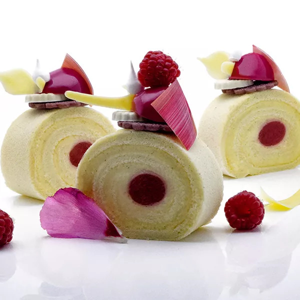 Bûche roulée framboise vanille