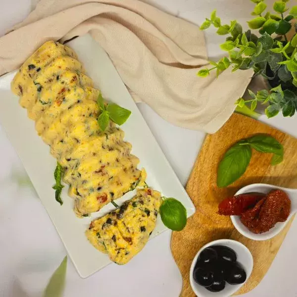 Cake de polenta aux saveurs méditerranéennes