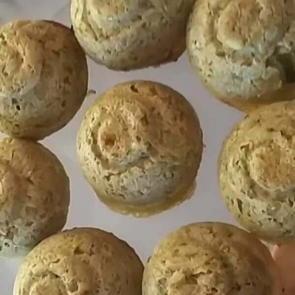 Dôme courgette sur son lit feuilletté au chèvre