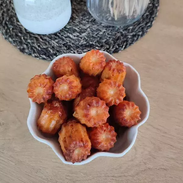 Mini cannelés chorizo/parmesan