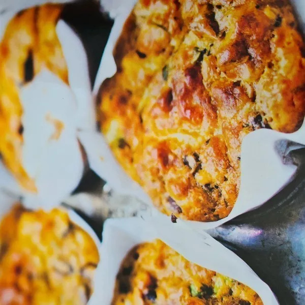 Muffins aux tomates séchées et aux olives