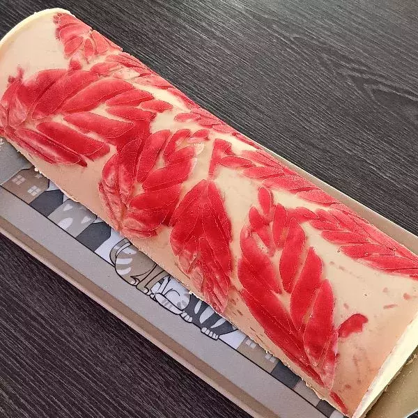 Glâce mascarpone et insert fruits rouge