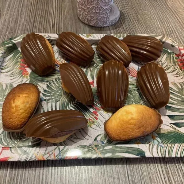 Madeleines coque en chocolat