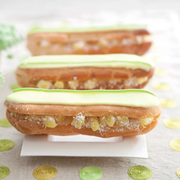 Éclairs Piña Colada