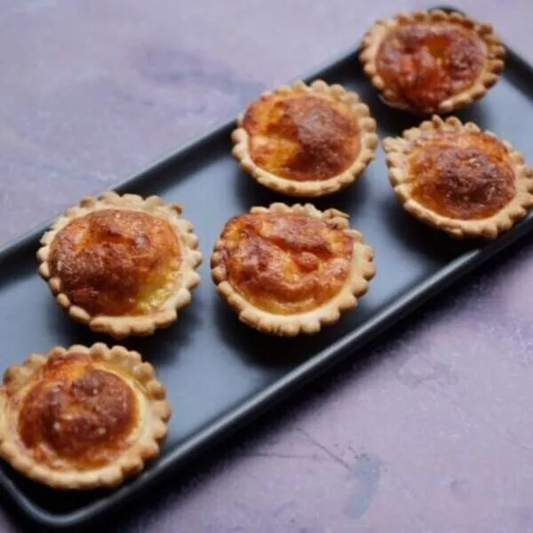 Mini-quiches mozza/parmesan