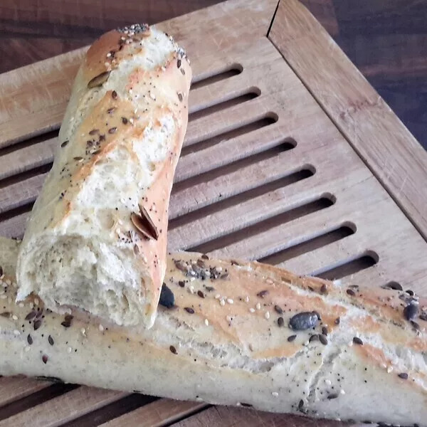 4 Baguettes de pain semi complètes